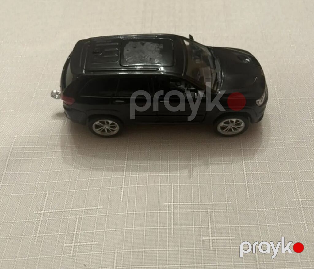 Qara rəngli metal avtomobil modeli – SUV tipli miniatür - Material — Modellar, Bakı (9)