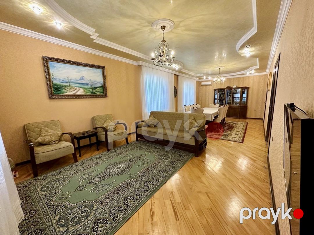Satılır 6 otaqlı həyət evi/bağ evi 250 m² — Ev, villa, Bakı (8)