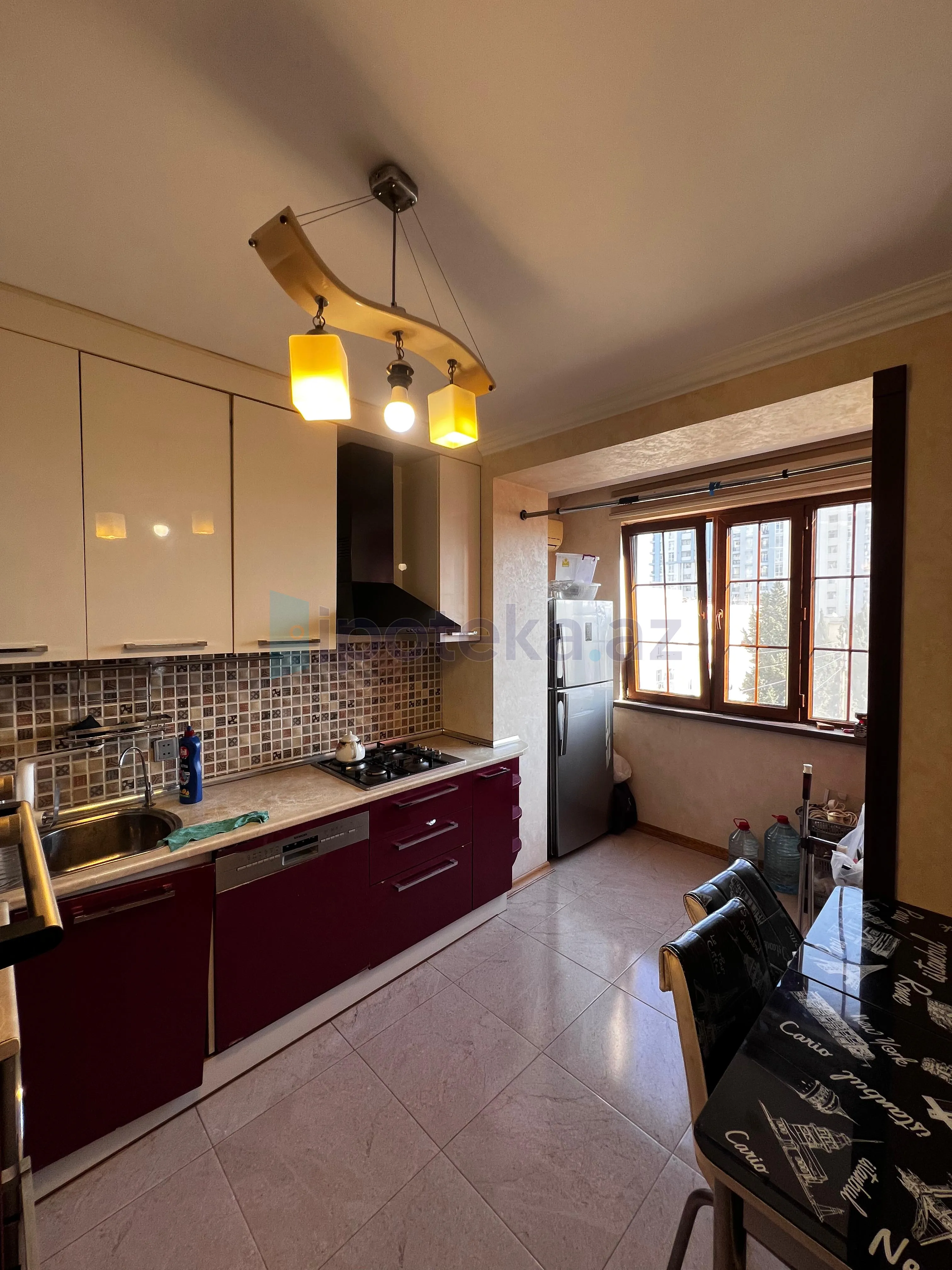 Satılır: 3 Otaq, Köhnə tikili, Səbail r., Badamdar q., 100.00 m² — Mənzil, Bakı (3)