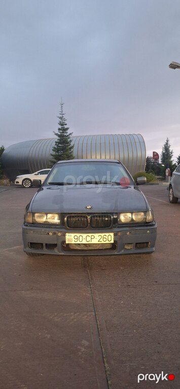 BMW 318, 1.8 L, 1995 il, 267 001 km — Qəbələ