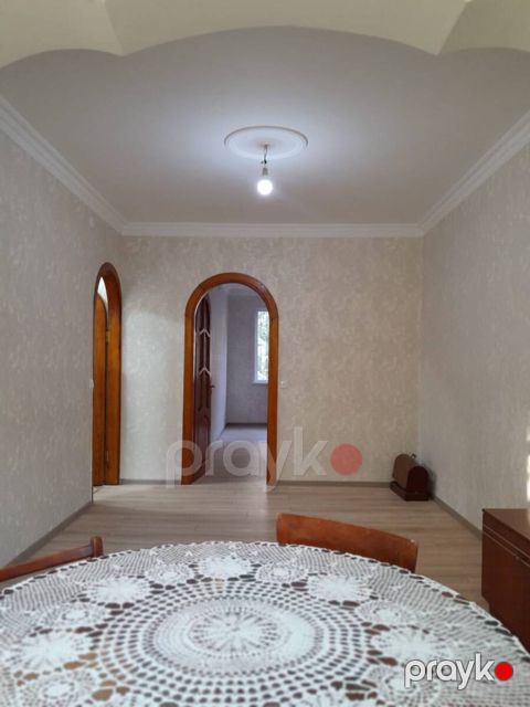 Satılır 2 otaqlı köhnə tikili 45 m² — Bakı