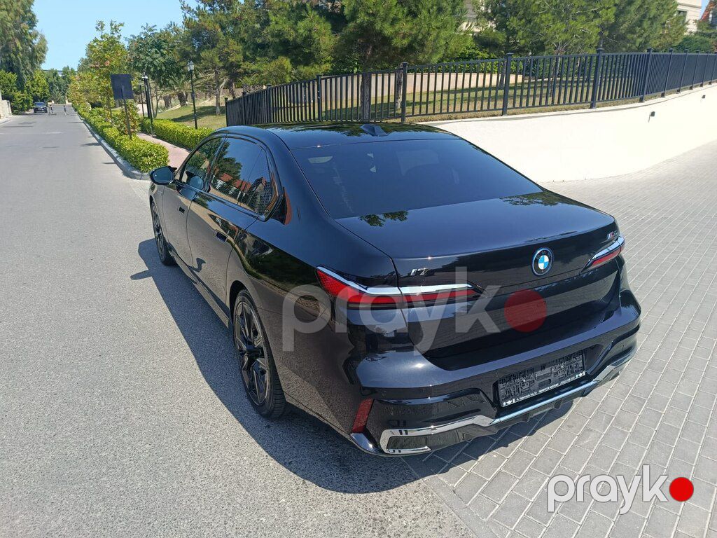 BMW i7 M70, 105.7 kWh, 2023 il, 25 000 km — Avtomobillər, Bakı (6)