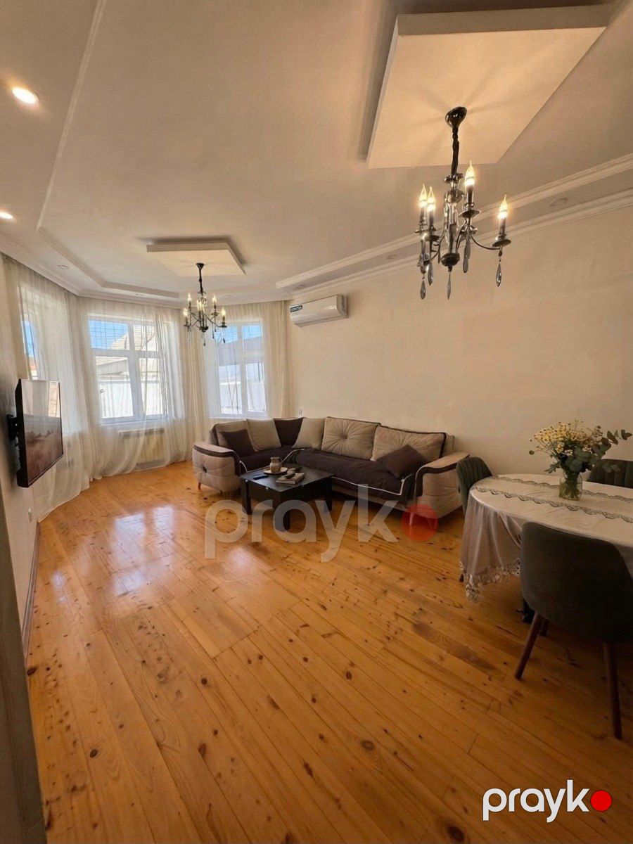İcarəyə verilir 4 otaqlı həyət evi/bağ evi 200 m² — Ev, villa, Bakı (11)