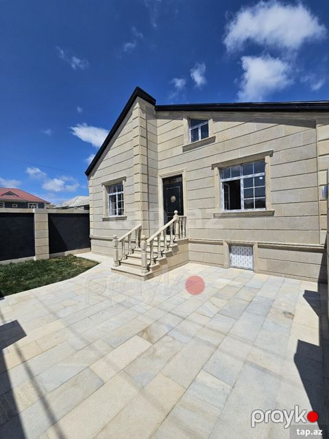 Həyət evi, Binə qəs — Bakı