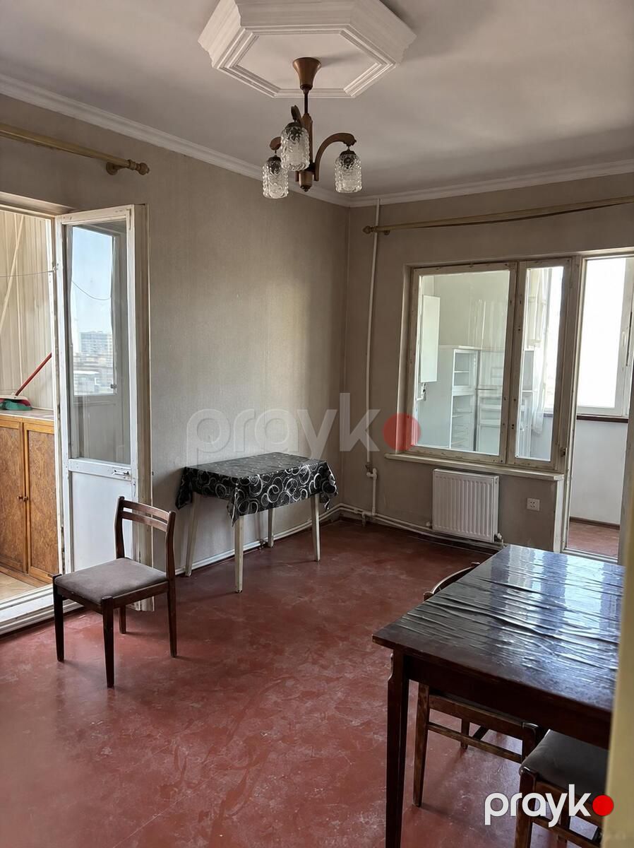 Satılır 2 otaqlı köhnə tikili 45 m² — Mənzil, Bakı