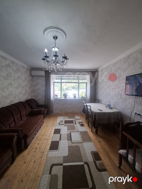 3-otaqlı mənzil, Şəki r., 64 m² — Şəki