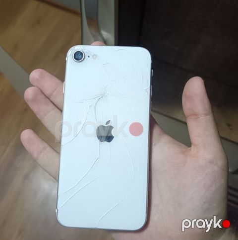 IPhone SE 2020, 64 GB, Ağ, Qırıq — Qobu