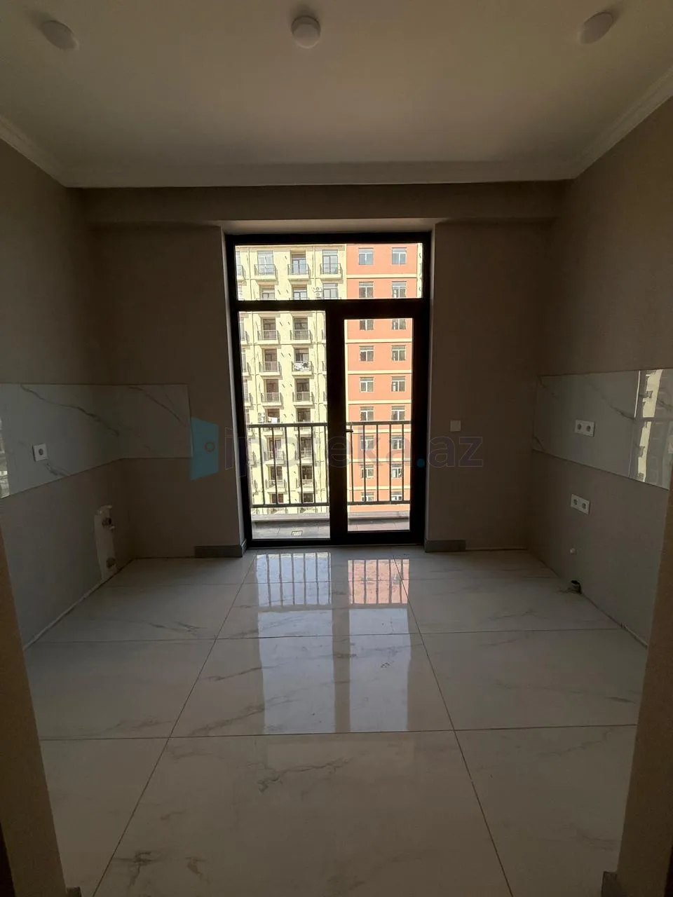 Satılır: 2 Otaq, Yeni tikili, Binəqədi r., 7-ci mkr q., 88.00 m² — Mənzil, Bakı (3)