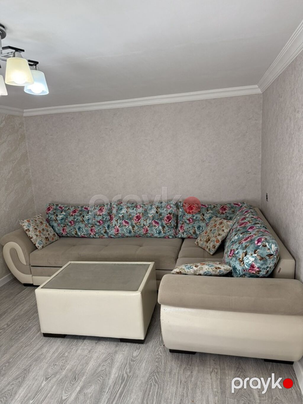 Künc divan dəsti və pouf/çoxfunksiyalı masa - Künc forması: L-tip — Yumşaq mobilya dəstləri, Xırdalan (3)