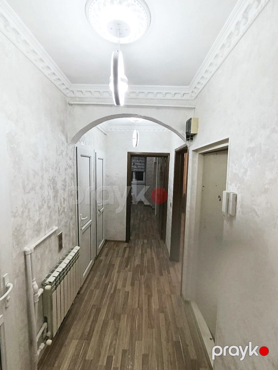 Satılır 2 otaqlı köhnə tikili 70 m² — Mənzil, Bakı (10)
