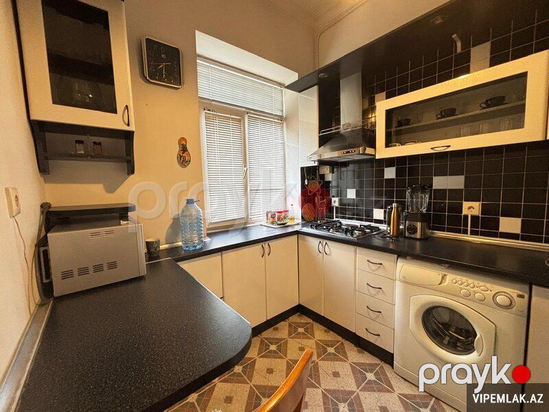 Yasamal rayonunda 4 otaqlı Köhnə tikili Satılır, 110 m² — Mənzil, Bakı (7)