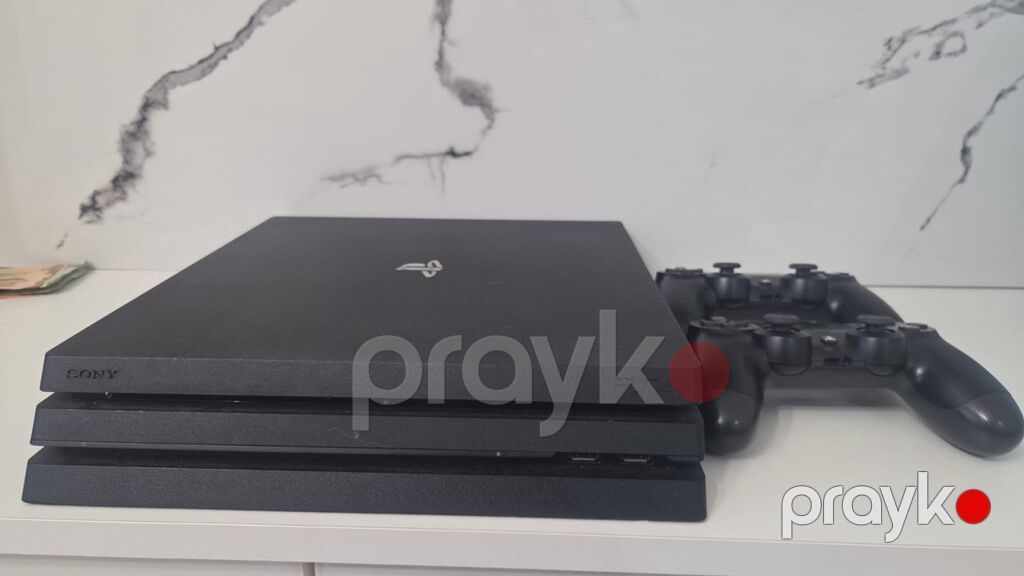 Sony PlayStation 4 Pro oyun konsolu + 2 ədəd DualShock 4 idarəetmə — Oyun konsolları, Xırdalan (3)