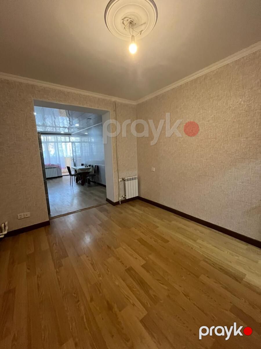 Satılır 4 otaqlı köhnə tikili 100 m² — Mənzil, Bakı (5)
