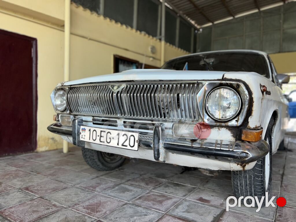 Avtomobil: GAZ-24 “Volqa” sedan Xüsusiyyətlər: - Korpus: 4 qapılı — Avtomobillər, Neftçala (2)