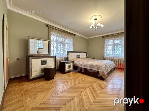 Satılır 2 otaqlı Bina evi menzil (Köhnə tikili), 53 m², Nizami rayonu — Bakı