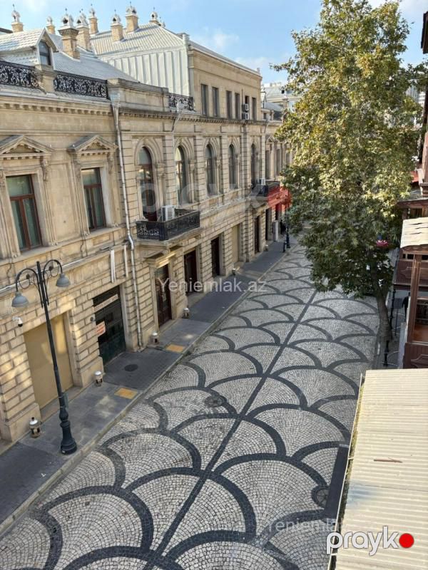 Satılır 3 otaqlı Bina evi menzil (Köhnə tikili), 70 m², Səbail rayonu — Mənzil, Bakı (2)