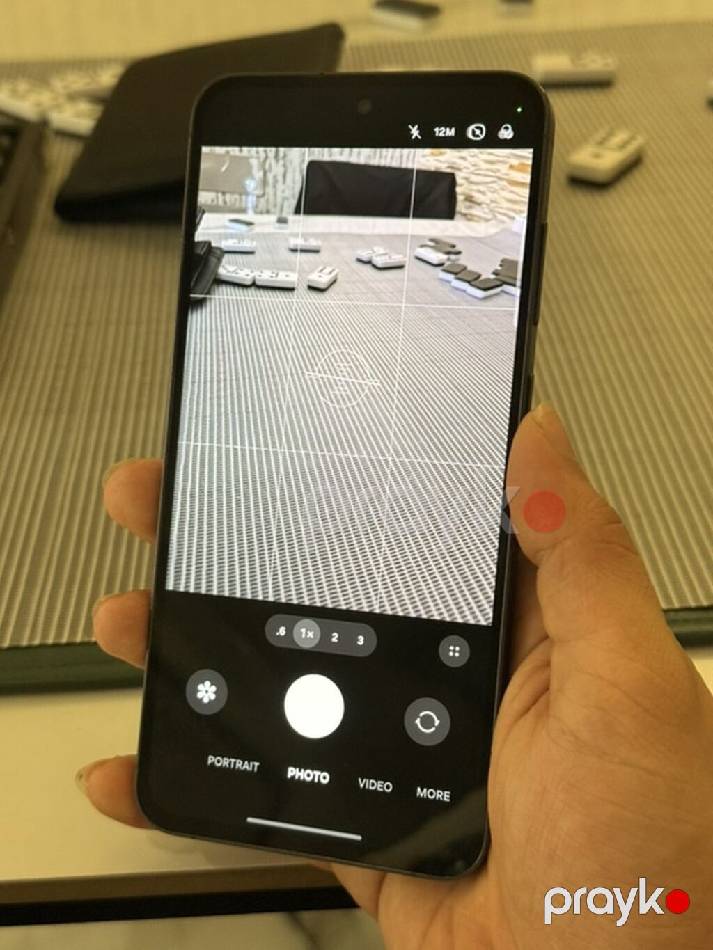 Samsung Galaxy S24 FE, 128 GB, rəng - Boz, Barmaq izi, Simsiz şarj, İki sim kartlı — Samsung, Masazır (7)