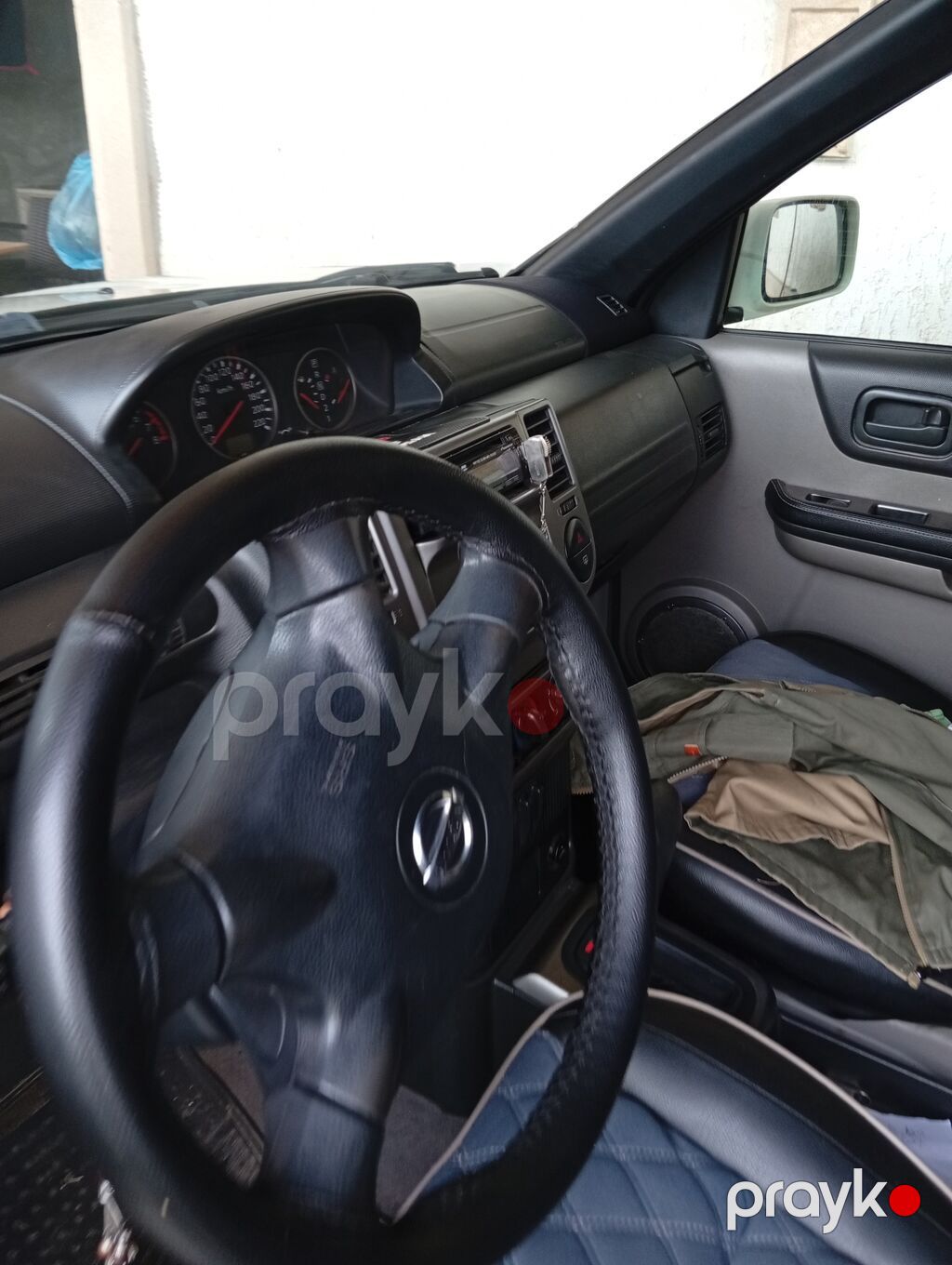 Nissan X-Trail, ağ rəng, 5 nəfərlik şəhər və kənar yol üçün praktik — Avtomobillər, Digah (4)