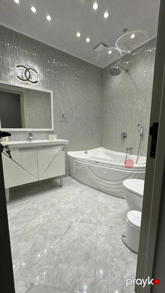 İcarəyə verilir 3 otaqlı yeni tikili 160 m² — Mənzil, Bakı (9)