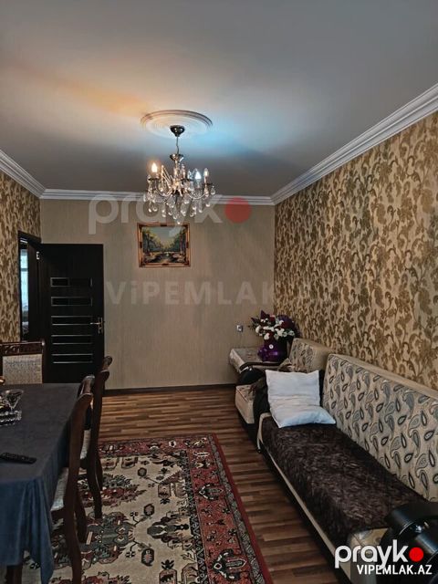 Nizami rayonunda 3 otaqlı Köhnə tikili Satılır, 100 m² — Bakı
