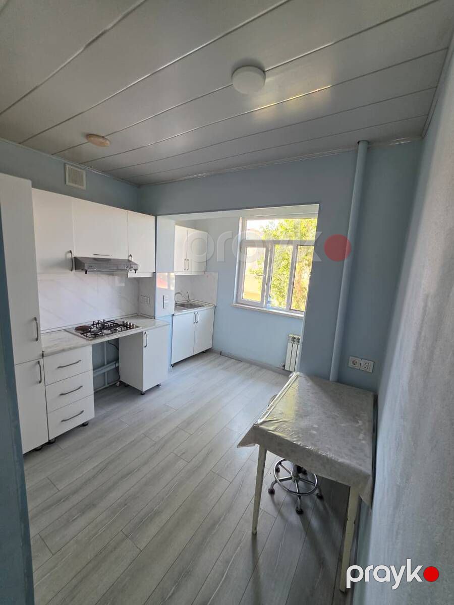 Satılır 2 otaqlı köhnə tikili 55 m² — Mənzil, Bakı (9)