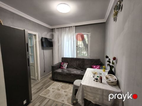 Satılır 2 otaqlı köhnə tikili 45 m² — Bakı