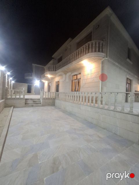 Satılır 6 otaqlı həyət evi/bağ evi 240 m² — Bakı