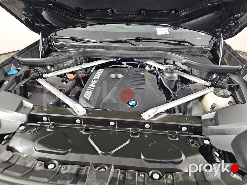 BMW X7, 3.0 L, 2025 il, 42 298 km — Avtomobillər (11)
