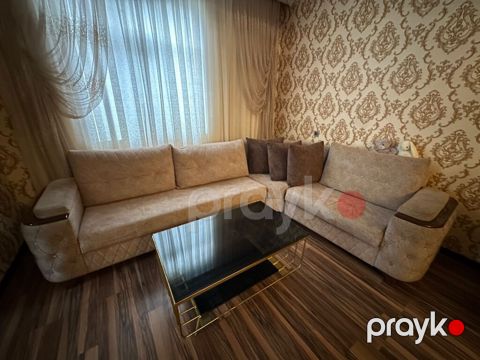 Uqlavoy divan. 350azn acilir bazalidi. Yaxsi veziyyetde ünvan — Bakı