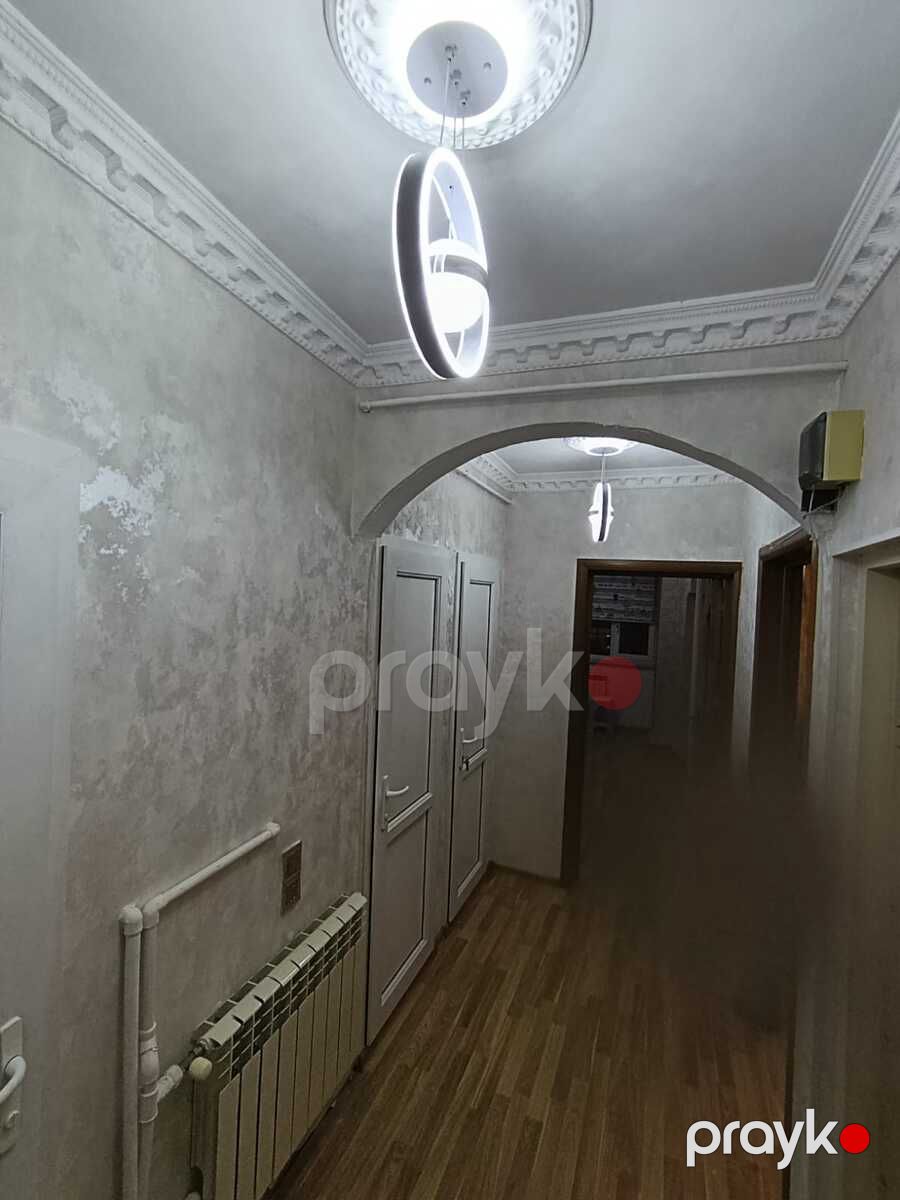 Satılır 2 otaqlı köhnə tikili 65 m² — Mənzil, Bakı (11)