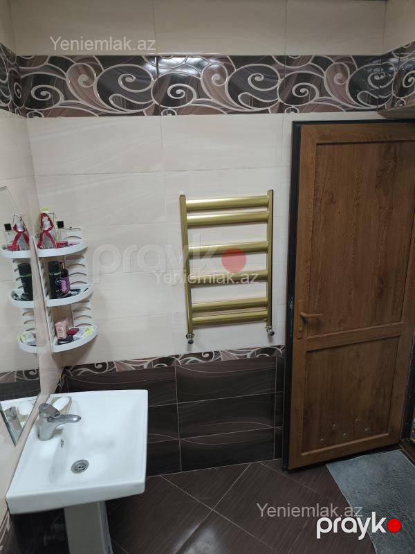 Satılır 4 otaqlı Bina evi menzil (Köhnə tikili), 90 m², 12-ci mikrorayon — Mənzil, Sumqayıt (6)