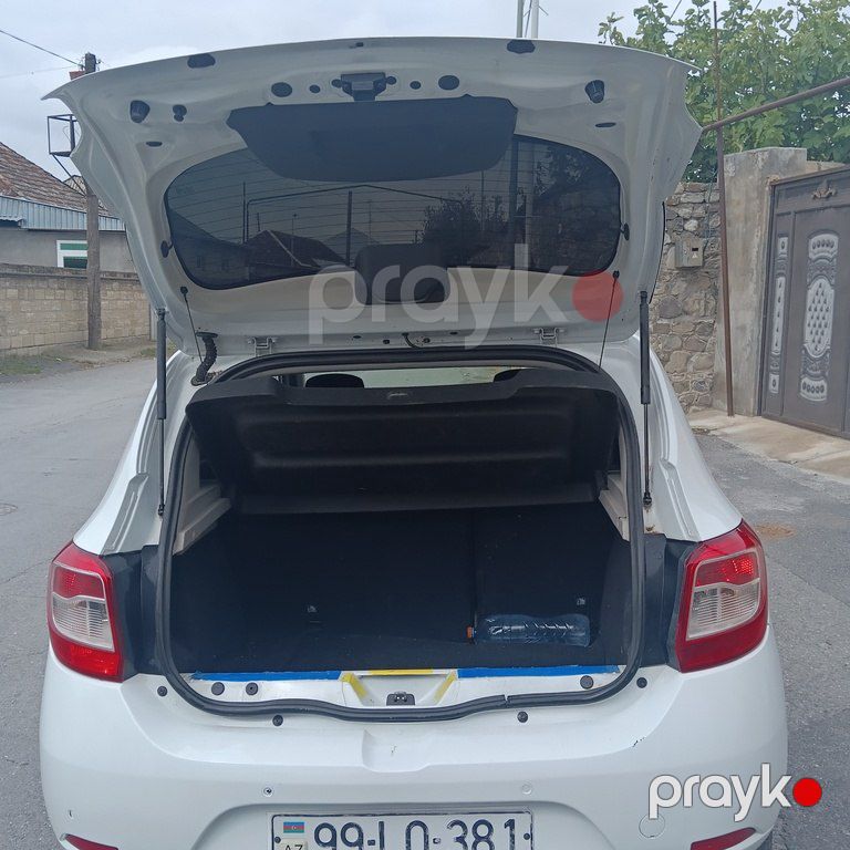 Renault Sandero, 1.6 L, 2014 il, 300 000 km — Avtomobillər, Şəki (4)