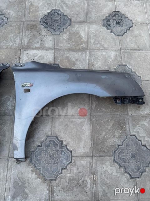 Toyota Avensis qanadları — Bakı