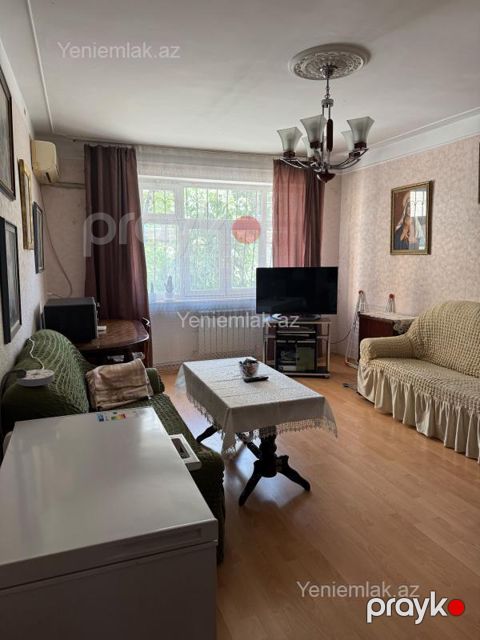 Satılır 4 otaqlı Bina evi menzil (Köhnə tikili), 65 m², Nizami rayonu — Bakı