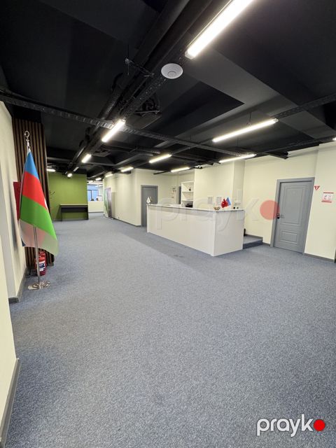 İcarəyə verilir 13 otaqlı ofis 530 m² — Bakı