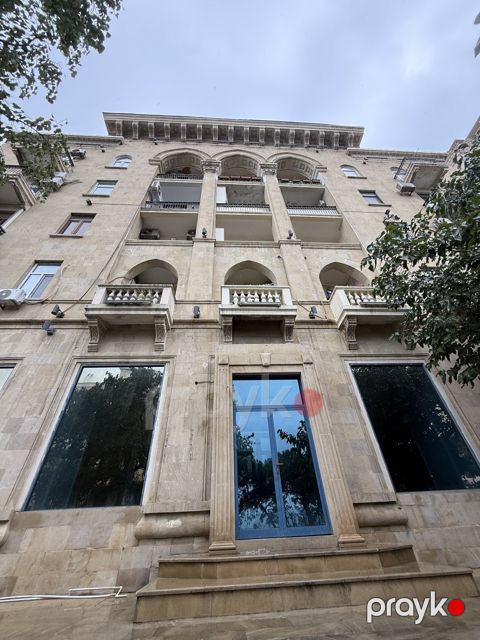 Satılır 2 otaqlı köhnə tikili 55 m² — Bakı
