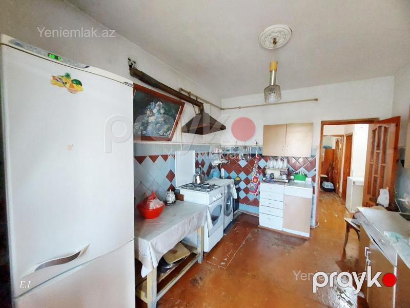 Satılır 5 otaqlı Bina evi menzil (Köhnə tikili), 100 m², 17-ci mikrorayon — Mənzil, Sumqayıt (10)