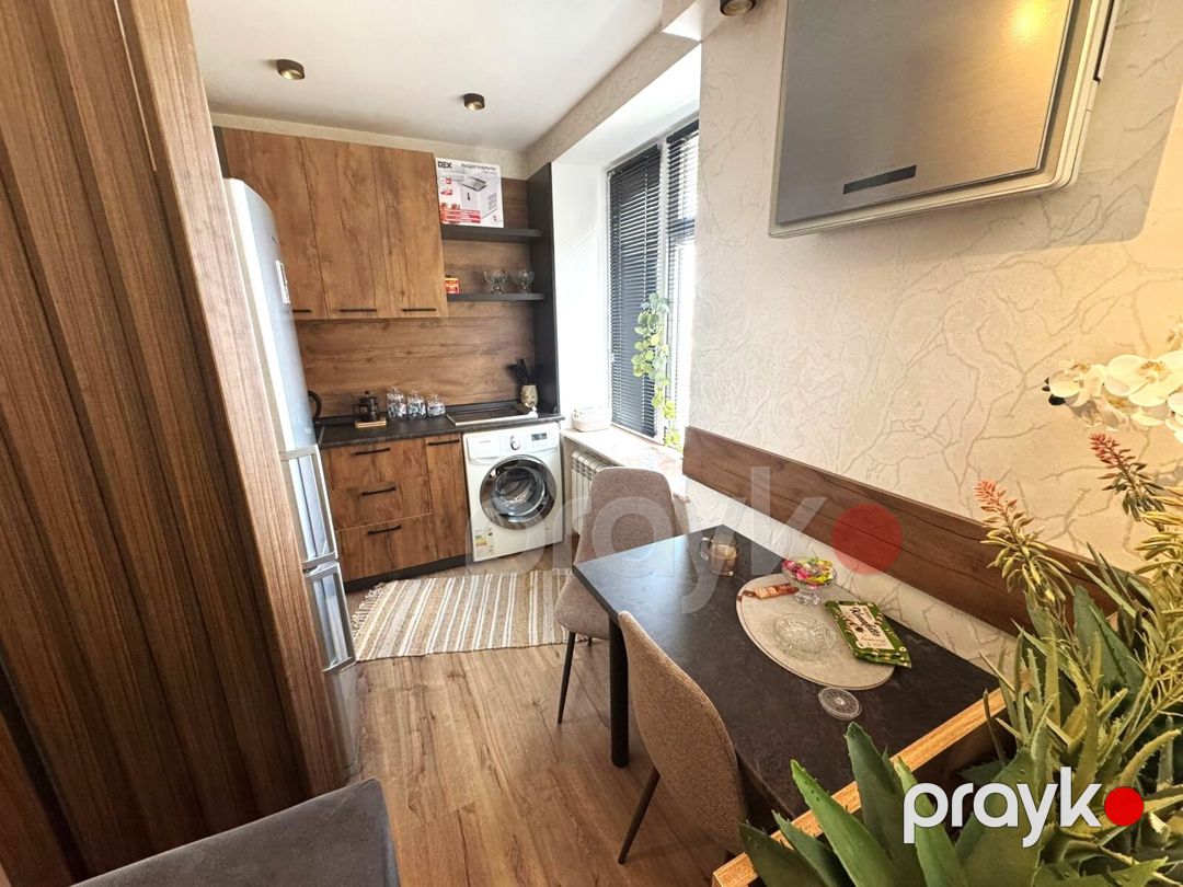Satılır 2 otaqlı köhnə tikili 50 m² — Mənzil, Bakı (8)