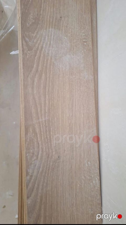 Nigar Laminat satlır 6 man kv əla vəzyətdə 65 kv satlır — Bakı