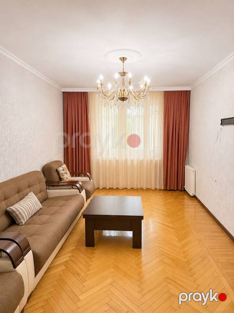 Satılır 3 otaqlı köhnə tikili 75 m² — Bakı