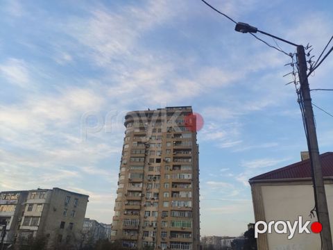 2 otaqlı, Yeni tikili, m. Xalqlar Dostluğu, 90 kv. m — Bakı
