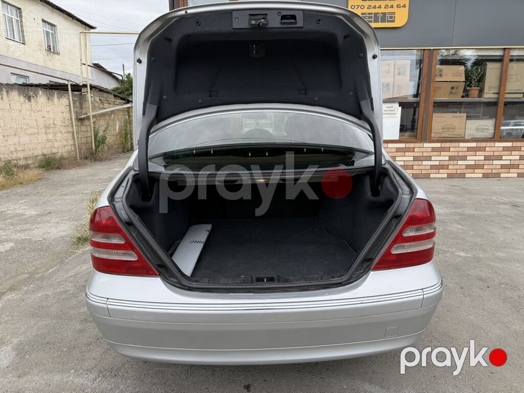 Mercedes-Benz C 200: 2 l Sedan — Avtomobillər, Quba (7)