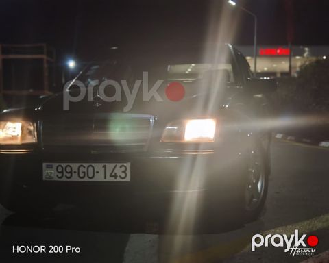 Mercedes-Benz C200, 1999, 450 000 km, 2.0 L benzin