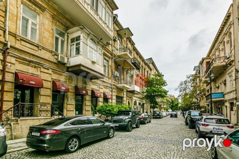 Satılır 2 otaqlı köhnə tikili 72 m² — Bakı