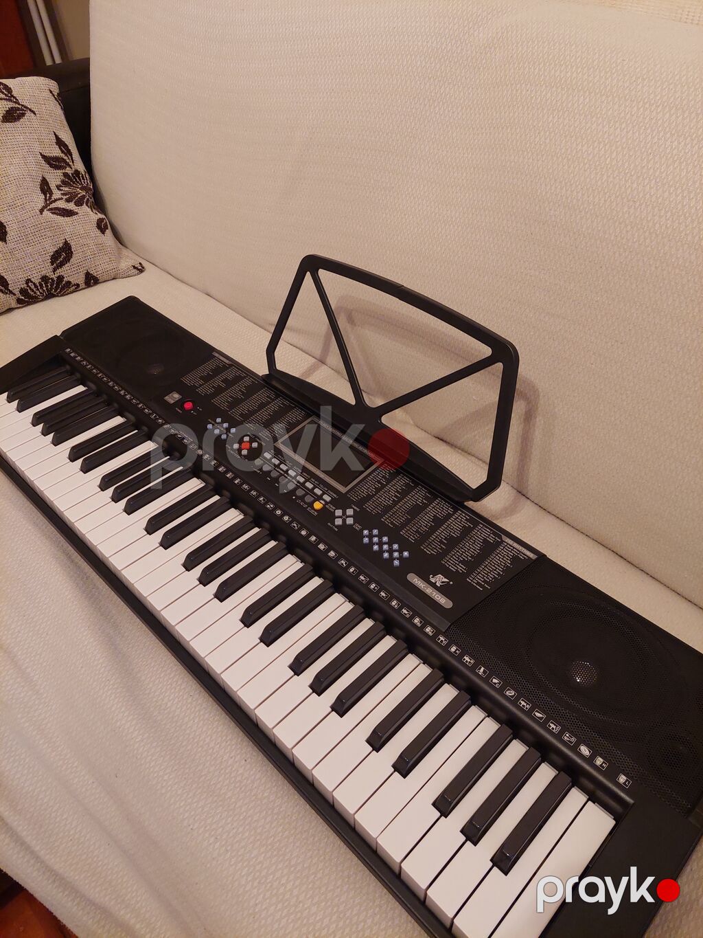 Yeni kimi Az işlenib,kursa geden/musiqi mektebinde oxuyan uşaglar — Pianino və digər klaviş alətləri, Bakı (2)