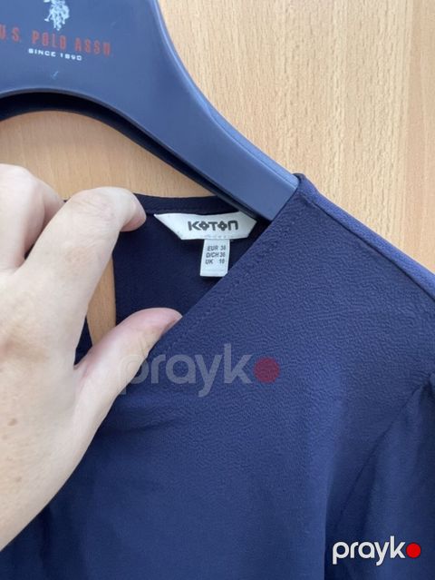 Koton qadın bluzası M olchu. - Rəng: tünd göy (navy) - Ölçü: EUR 38 — Bakı