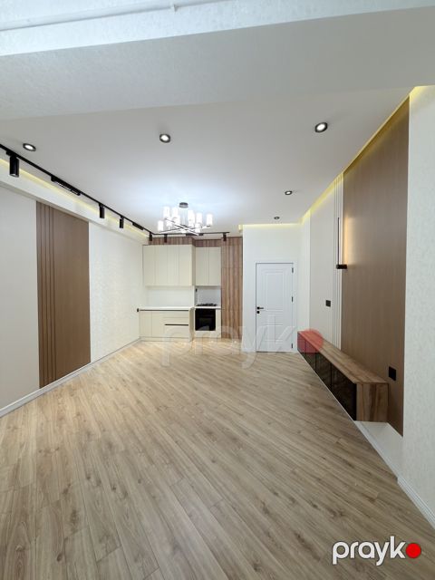 Satılır 2 otaqlı yeni tikili 70 m²