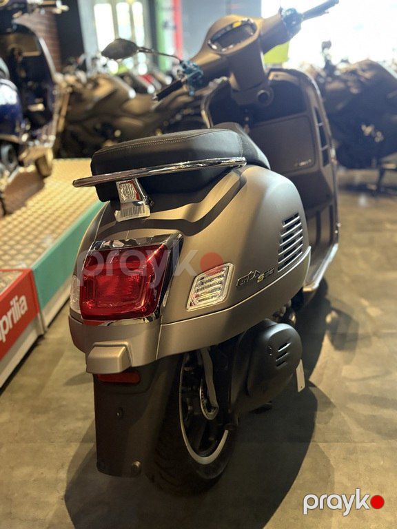 Vespa GTS 300, 300 sm3, 2025 il, yeni — Mopedlər və skuterlər, Bakı (4)