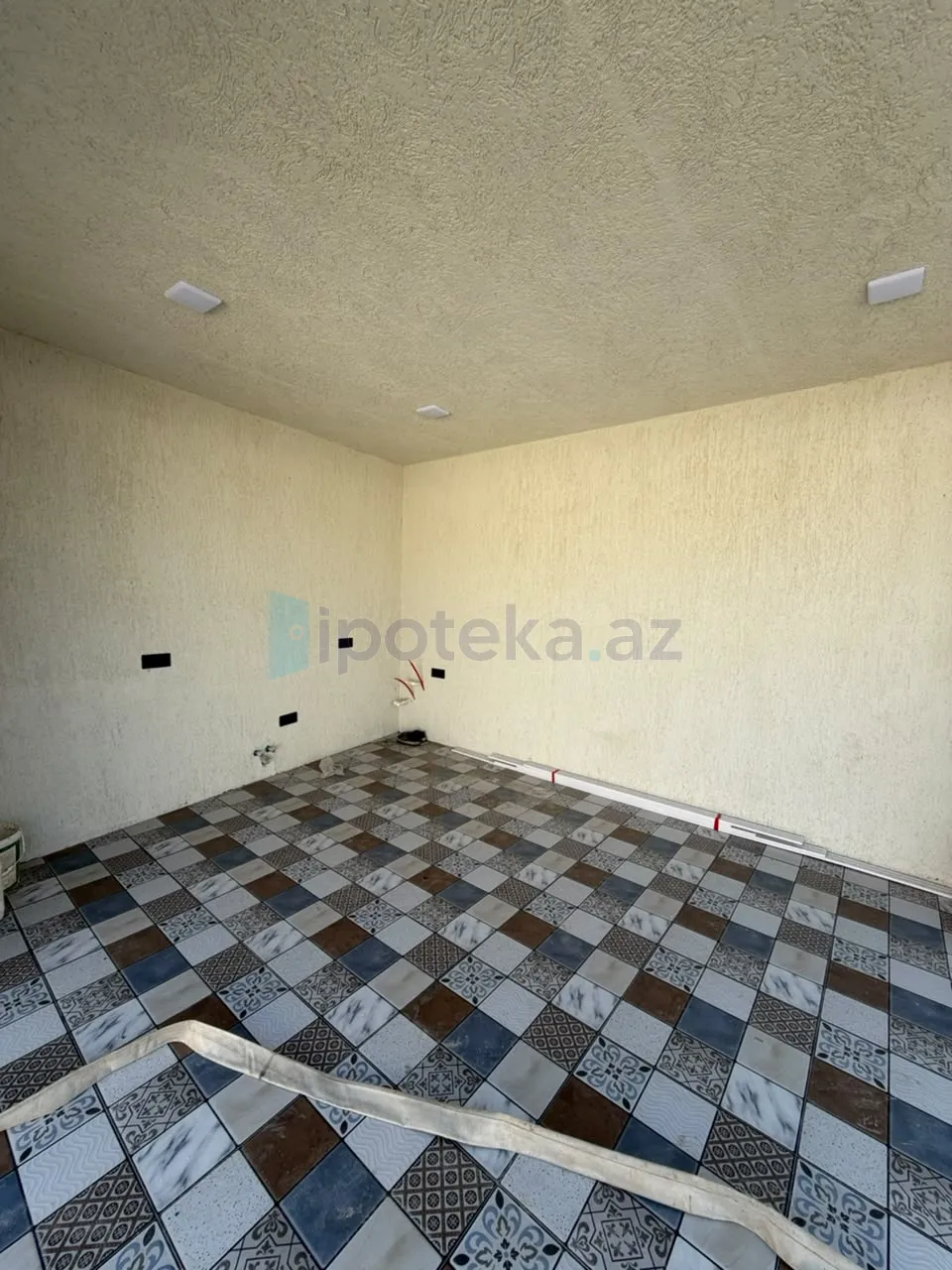 Satılır: 4 Otaq, Bağlar, Xəzər r., Şüvəlan q., 150.00 m² — Torpaq (10)