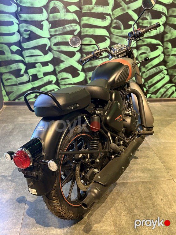 Royal Enfield Classic 350, 350 sm3, 2025 il, yeni — Motosikletlər, Bakı (7)